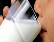 فوائد وأضرار شرب الحليب البارد على الريق