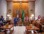 ولي العهد يستقبل رئيس جمهورية الصومال الفدرالية، ويستعرضان أوجه العلاقات الثنائية بين البلدين والسبل الكفيلة بتعزيزها في مختلف المجالات