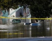 أوامر بالإجلاء لسكان مناطق في كاليفورنيا تحسبا لفيضانات وانهيارات أرضية