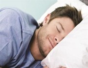 هل التحدث أثناء النوم ناتج عن مشكلة صحية؟