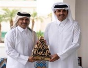أمير قطر يستقبل ناصر العطية بعد تتويجه بلقب رالي داكار