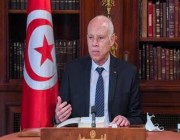 الرئيس التونسي يبرر تدني الإقبال في الانتخابات بعدم ثقة التونسيين في البرلمان