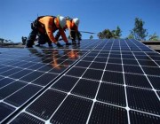 الإمارات تقترب من تشغيل أكبر المحطات الشمسية في العالم