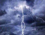“الأرصاد” يُنبِّه 6 مناطق: أمطار رعدية ورياح وأتربة مثارة مع تدنٍّ في الرؤية