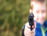 طفل عمره 6 سنوات يطلق النار على معلمته في أميركا
