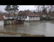 فيضانات وسيول تغرق منازل بمدينة في جنوب صربيا