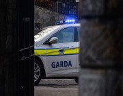 “ممددا على السرير”.. الشرطة الإيرلندية تعثر على رفات شخص توفي منذ 20 عاما