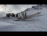 هبوط طائرة صغيرة اضطرارياً في منطقة جبال ثلجية في إيطاليا
