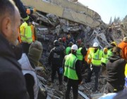 معجزة.. إنقاذ طفلين بعد 5 أيام من تحت أنقاض زلزال تركيا