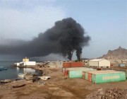 الحكومة اليمنية: مليار دولار خسارة استهداف الحوثي للموانئ النفطية