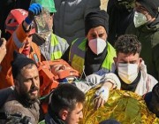 إنقاذ 4 أشخاص على قيد الأحياء بعد 10 أيام من زلزال تركيا