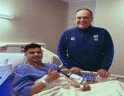 متعب المفرج يُجري عملية جراحية ناجحة في قطر