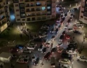 شاهد.. لبنانيون وعراقيون يغادرون منازلهم بعد وقوع الزلزال الجديد بتركيا