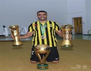 “حمدالله” يتواجد في مدرجات “الجوهرة” لدعم لاعبي الاتحاد