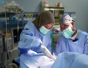 6 عمليات جراحية لإنقاذ أعضاء مصابين من البتر في سكاكا