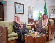نائب أمير منطقة الرياض يستقبل مدير مكافحة المخدرات بالمنطقة