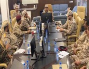 وفد من “التحالف” يلتقي قادة عسكريين يمنيين وتأكيد على وحدة الصف