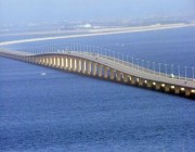 جسر الملك فهد يسجل عبور أعلى عدد مسافرين في تاريخه
