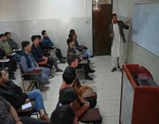 أفغانستان تعيد فتح الجامعات وتقصر الدراسة على الشبان