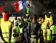 لليوم الثالث.. “باريس تشتعل” وسلطة ماكرون على “المحك”