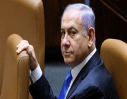 إقالة وزير الدفاع تشعل إسرائيل.. ومحتجون يحاصرون منزل “نتنياهو”