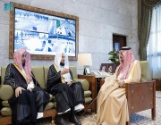 الأمير فيصل بن بندر بن عبدالعزيز يستقبل رئيس المحكمة العامة بالمنطقة