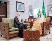 الأمير محمد بن عبدالرحمن يستقبل مدير عام الجمعية الخيرية لرعاية الأيتام بالمنطقة