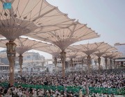 جموع المصلين بالمسجد النبوي تؤدي أول صلاة جمعة في شهر رمضان المبارك