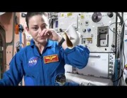 رواد الفضاء يتناولون القهوة دون أن تنسكب رغم انعدام الجاذبية