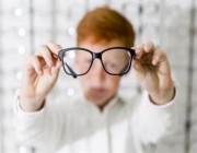 كيف تقنع الأطفال بارتداء النظارات الطبية؟