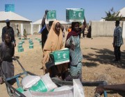 اجتماعي / مركز الملك سلمان للإغاثة يوزِّع أكثرَ من 56 طنًّا من السلال الغذائية في ولاية بورنو بجمهورية نيجيريا