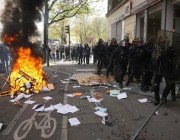 مظاهرات عارمة تتجدد في باريس ضد نظام التقاعد واشتباكات مع الشرطة
