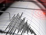 زلزال بقوة 7.3 درجة يضرب سومطرة غربي إندونيسيا
