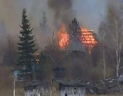 مقتل شخص وتضرر عشرات المنازل في حريق بقرية روسية