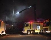 السيطرة على حريق بورشة في حي المشاعل بالرياض