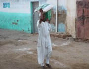 اجتماعي / مركز الملك سلمان للإغاثة يوزع  250 حقيبة إيوائية في مدينة الجنينة بولاية غرب دارفور بالسودان