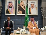رئيس الوزراء الصومالي يغادر جدة