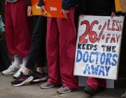 مئات الوفيات في بريطانيا بسبب إضراب الأطباء