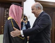 الرئيس الجزائري يبحث ووزير الخارجية أبرز المستجدات إقليمياً ودولياً