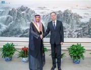 نائب وزير الخارجية يبحث مع نظيره الصيني تعزيز العلاقات الثنائية