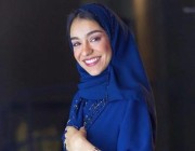 زينة عماد تعلن إصدارها ألبوماً غنائياً جديداً