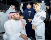 الرئيس التنفيذي للهيئة السعودية للفضاء يزور معرض السعودية نحو الفضاء
