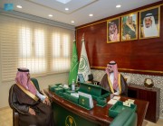عام / سمّو الأمير فيصل بن نواف يستقبل رئيس مركز صوير ويطّلع على الخدمات المقدمة للمواطنين