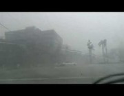 مركبات في الهواء نتيجة الإعصار الذي ضرب ولاية فلوريدا الأمريكية