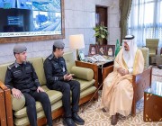 أمير الرياض يستقبل مدير مركز العمليات الأمنية الموحد 911