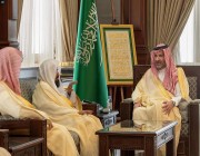أمير المدينة المنورة يستقبل الرئيس العام لشؤون المسجد الحرام والمسجد النبوي