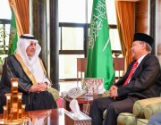 أمير تبوك يستقبل القنصل الإندونيسي