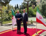 إيران والجزائر تتفقان على إعادة العلاقات الدبلوماسية وفتح السفارات بين البلدين