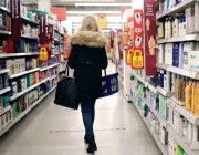 تقرير: 28% من الأسر ذات العائل الواحد ببريطانيا لا يستطيعون شراء الطعام
