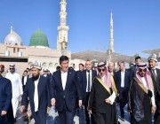 رئيس جمهورية قرغيزستان يزور المسجد النبوي
